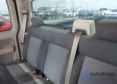 2006 Ford F-150 Stx/Xl/Xlt from USA, damaged, VIN 1FTRX14W86NB81092